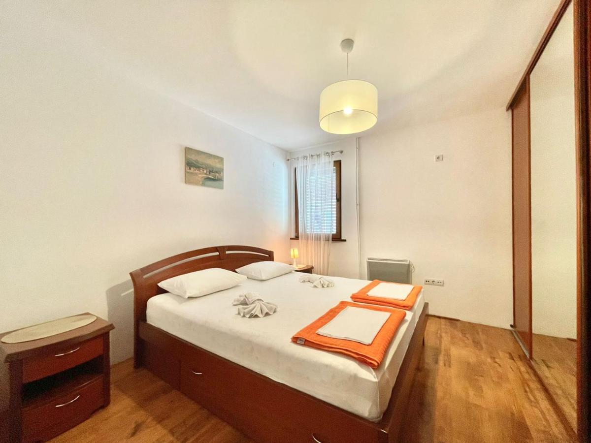Family Three Bedroom Mimoza 2 Apartment Budva