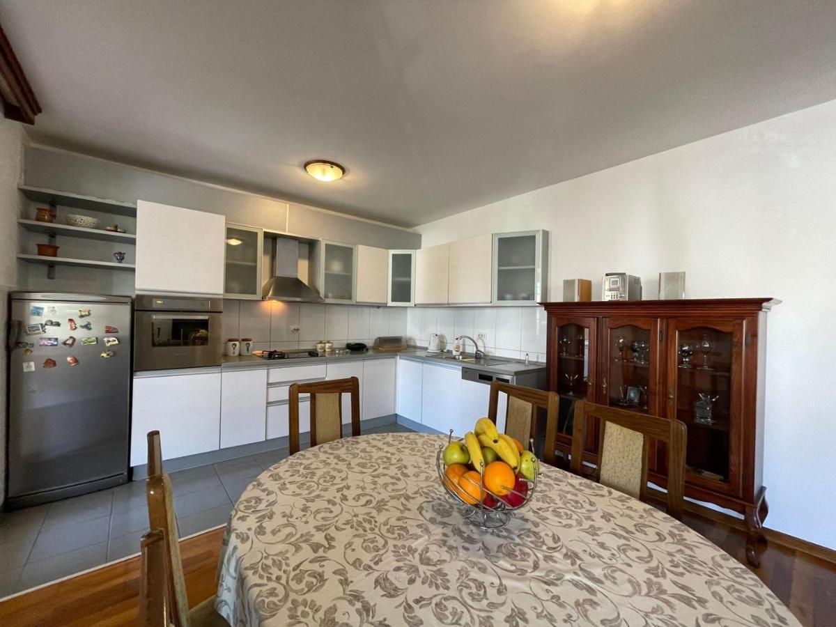 Apartment Family Three Bedroom Mimoza 2 Budva